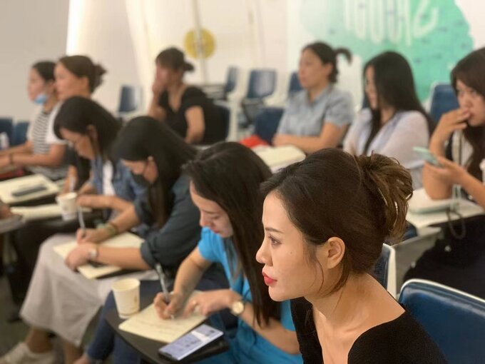 智享银龄新时代2026年全市老年人智能手机使用培训启动(图1)