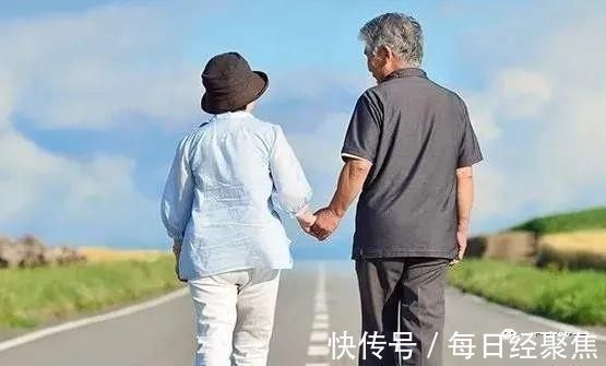 家门口建起老年“幸福驿站”(图1)