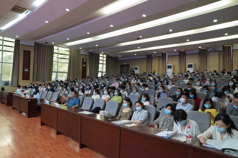 2026汕头养老护理员证报考2026最全指南(入口+条件+补贴)(图1)